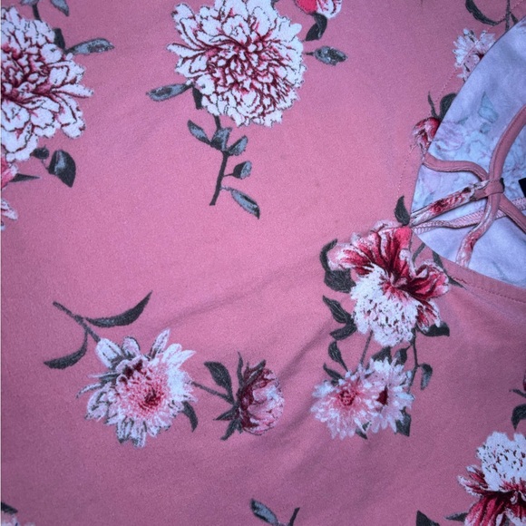 Rue21 Pink Floral Front Cross Dress - Picture 4 of 4